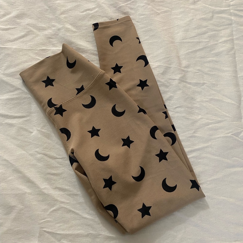 Beach Riot leggings moon & star
